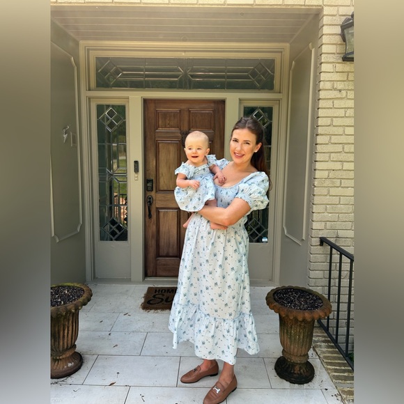 Meet your Posher, Heather - Picture 1 of 2